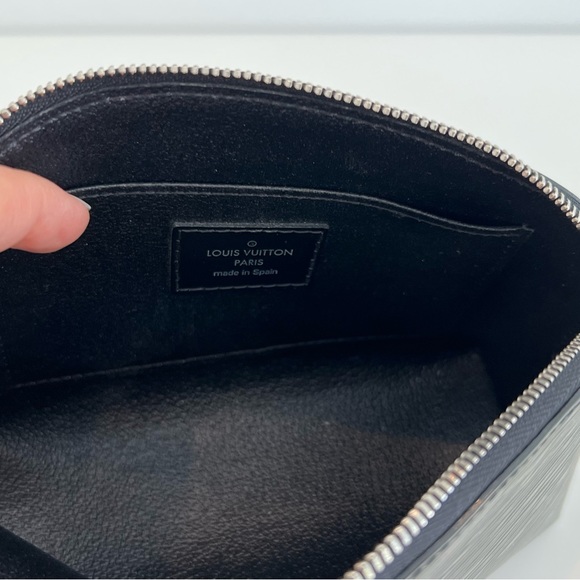LOUIS VUITTON BLACK VERNIS LEATHER COSMETIC BAG POUCH - Picture 12 of 17